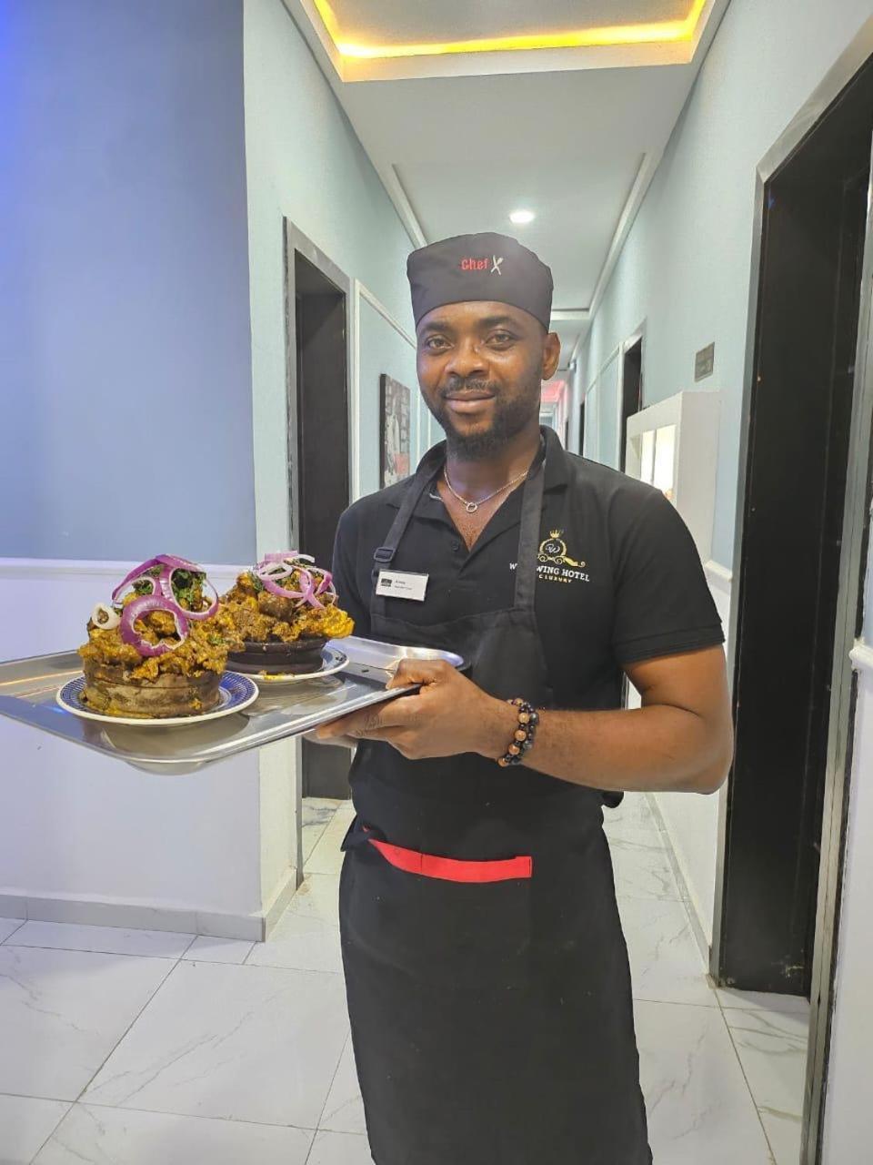 West Wing Hotel Lagos Bagian luar foto
